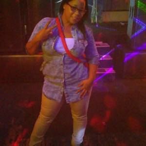 Meet your Posher, Ikeisha